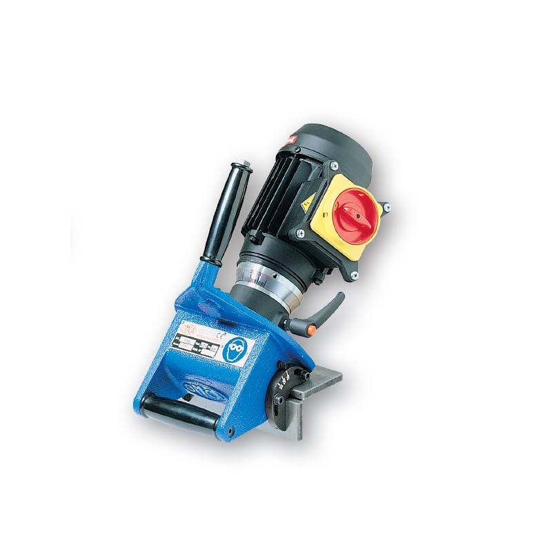CHAFLANADORA OMCA PORTATIL 700